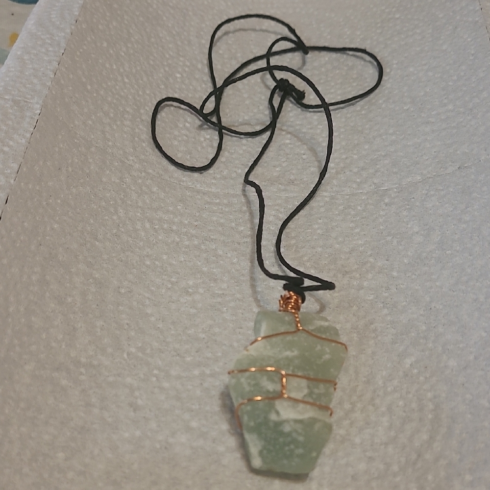 Elegant Wire-Wrapped Green Pendant Necklace
